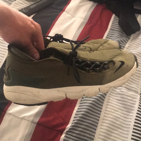 Nike shoes - Picture 2 of 2